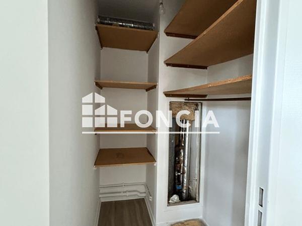 Location Studio 30.7 m² - 10 PUITS MAUGER Rennes 35000