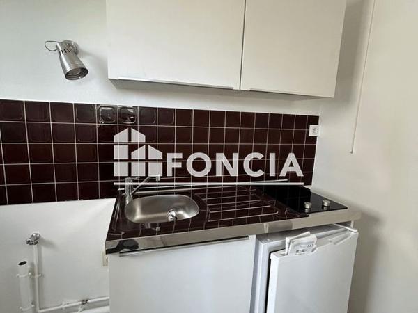 Location Studio 30.7 m² - 10 PUITS MAUGER Rennes 35000