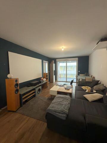 Bel appartement 3 pièces de 66 m² GARE SAINT-DENIS