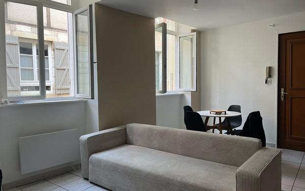 Appartement à louer    2 pièces • 56 m2 Bourges