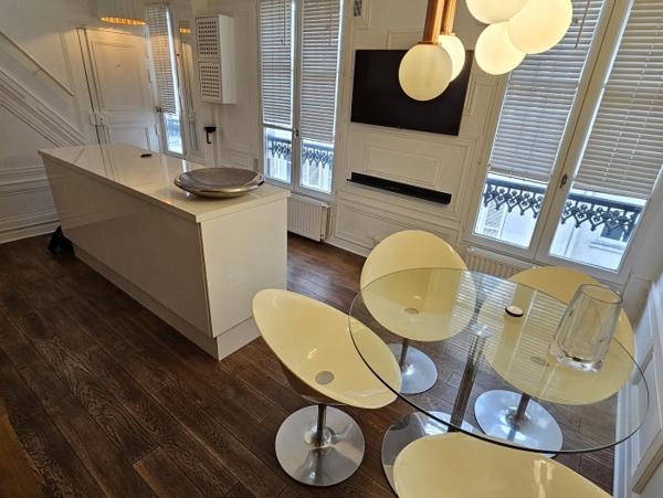 Location Appartement 2 pièces Paris 11ème arrondissement (75011) - PARIS 11EME FOLIE MERICOURT