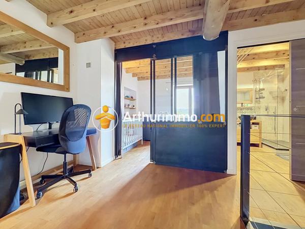 Vente                                                      Maison
                        
                     5 pièces                      155 m2                     à Bourgoin-Jallieu