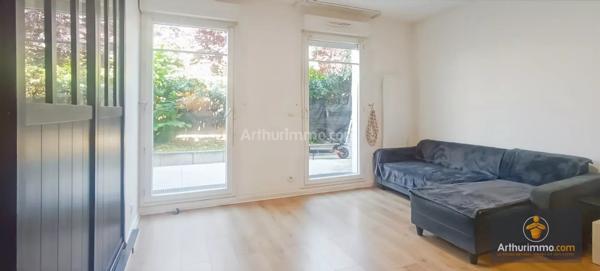 Vente                                                      Appartement
                        
                     2 pièces                      35 m2                     à Le Plessis-Pâté