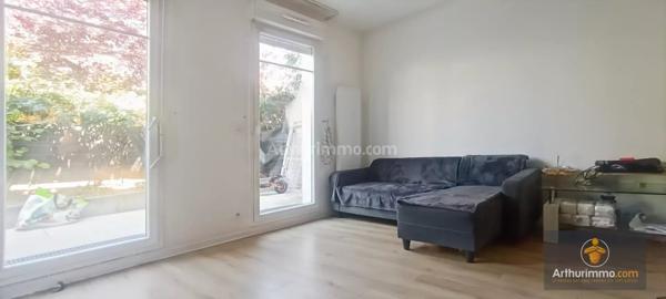 Vente                                                      Appartement
                        
                     2 pièces                      35 m2                     à Le Plessis-Pâté
