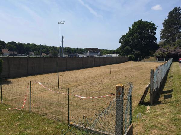 Lardy (91510) Terrain à bâtir de 600 m² à LARDY Bourg