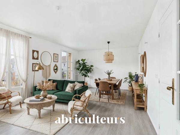 Appartement T3 Traversant Est/Ouest Très jolie Vue Résidence de standing à Survilliers