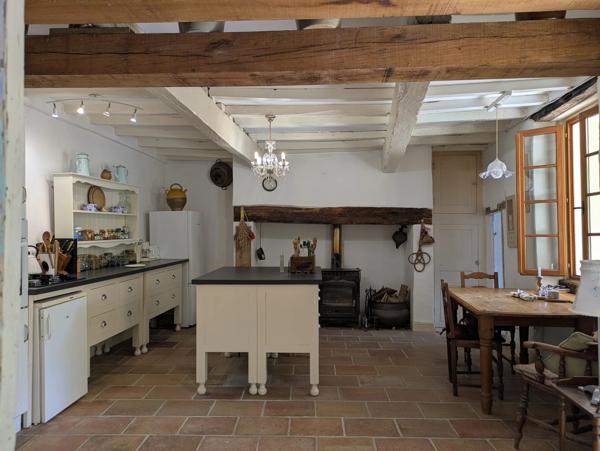 Ancienne ferme de caractère avec vue dégagée, à proximité de Beaumont-de-Lomagne