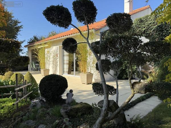 Maison à vendre à La Tessoualle dans le Maine-et-Loire (49280), ref : 49058-1536