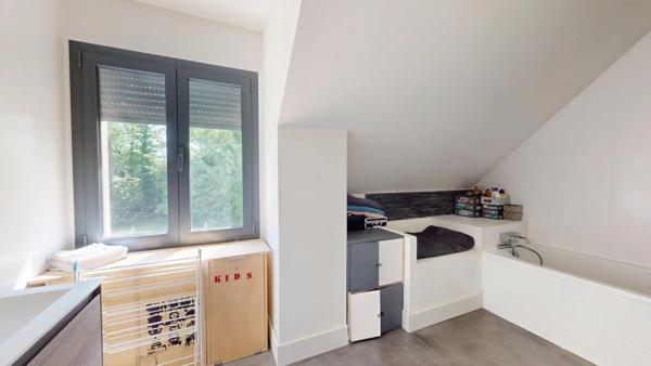 Location                                                      Maison
                        
                     6 pièces                      260 m2                     à Chevry-Cossigny
