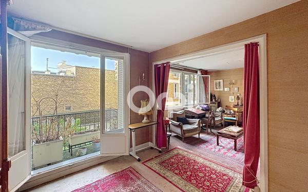Appartement à vendre    3 pièces • 66,02 m2 Paris 15