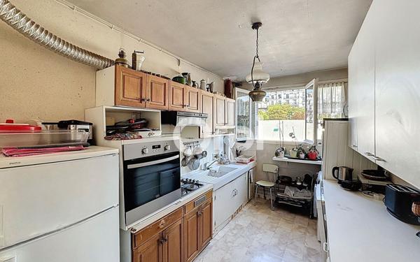 Appartement à vendre    3 pièces • 66,02 m2 Paris 15