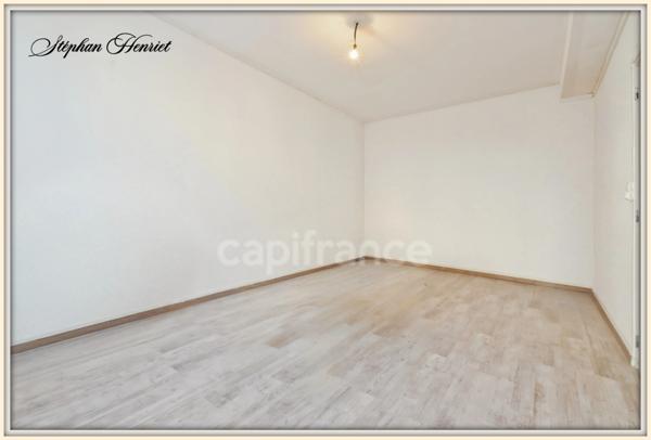 Maison à vendre 11 pièces VOUZIERS (08)