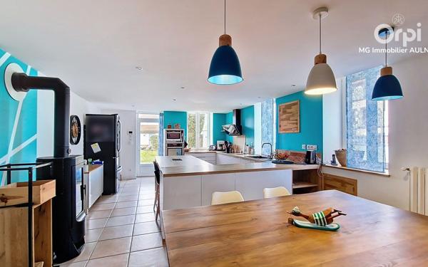 Maison à vendre    6 pièces • 180 m2 Ennezat