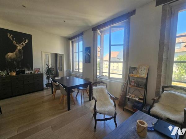 Appartement T3 de charme – Centre-ville de Besançon, Rue du Palais