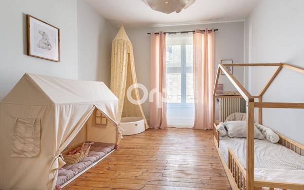 Maison à vendre    9 pièces • 233 m2 Limoges