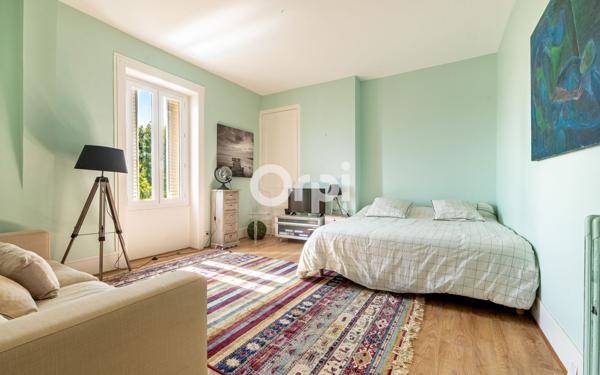 Maison à vendre    9 pièces • 233 m2 Limoges