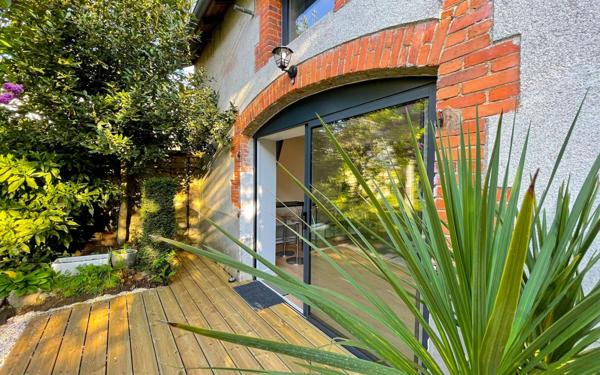 Maison à vendre    9 pièces • 233 m2 Limoges