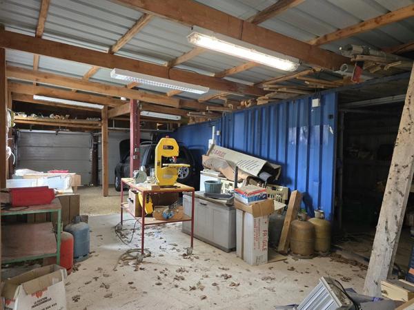 Maison d'architecte avec piscine et deux studios loués