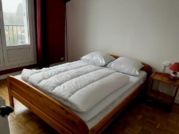 Appartement meublé F2 de 42 m² dans Résidence sécurisée avec place parking PROCHE HOPITAL