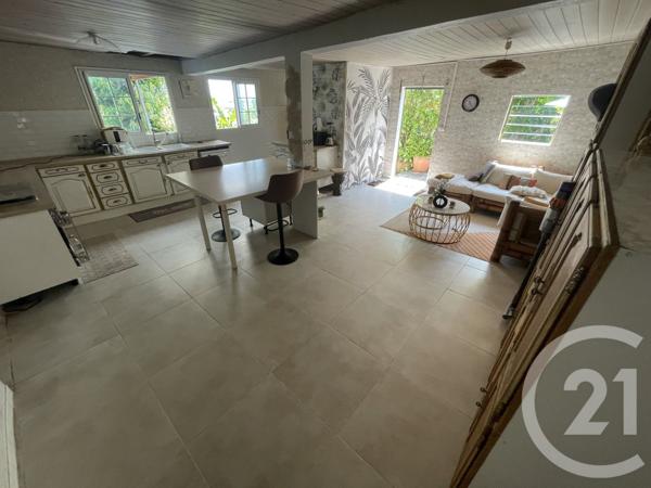 Maison à vendre  5 pièces - 148 m2 STE SUZANNE - 974