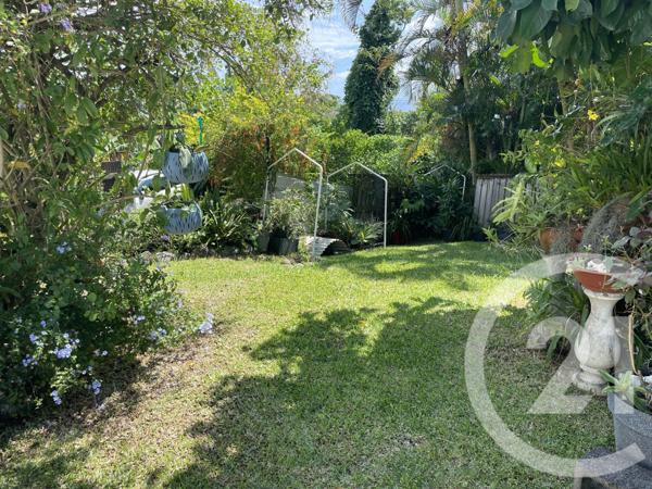 Maison à vendre  5 pièces - 148 m2 STE SUZANNE - 974