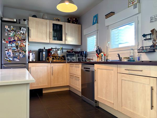 Vente
                Maison130 m² - 6 Pièces -
                    CHERBOURG EN COTENTIN (50120)