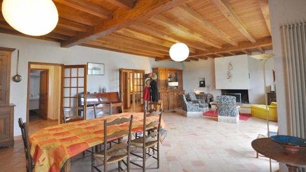 Saint-Aulaye Longere de 210 m² 5 chambres