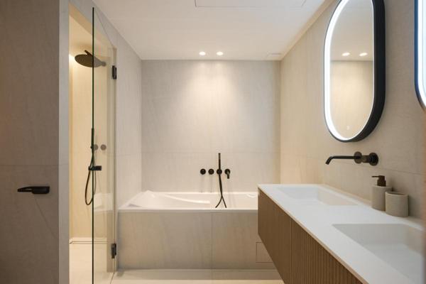 Cannes Californie Élégance et Sérénité : Appartement de Prestige avec Vue Mer Panoramique