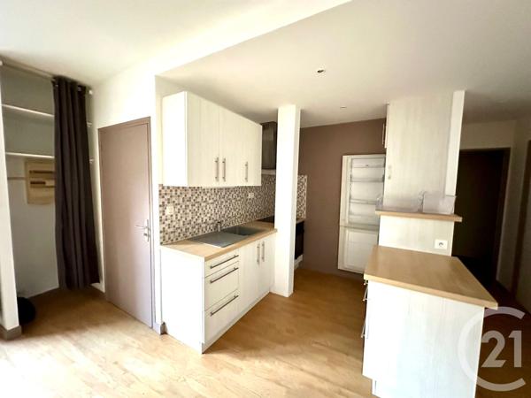 Appartement T3 à vendre  3 pièces - 69,19 m2 FOUGERES - 35