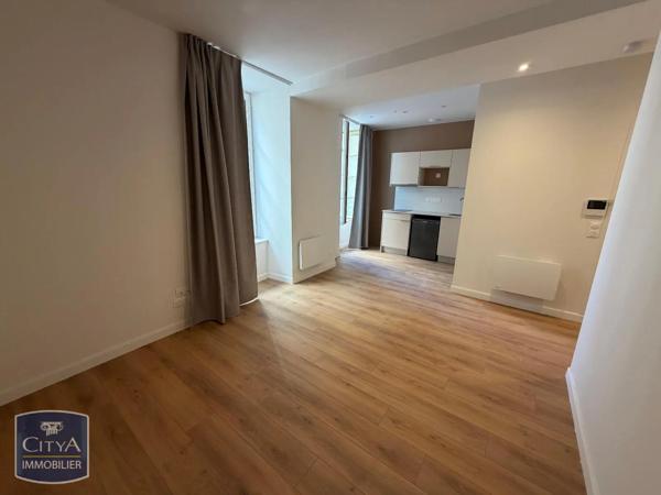 Appartement à louer 1 pièce 25.6m² Vichy (03200)