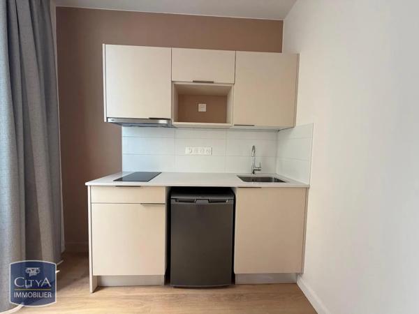 Appartement à louer 1 pièce 25.6m² Vichy (03200)