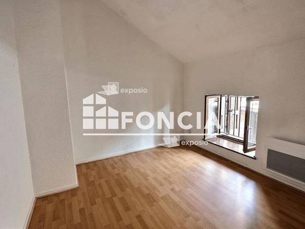 Location Appartement 2 pièces 38.32 m² - 6 PLACE DE L'EGLISE Domene 38420