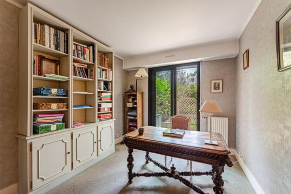 Appartement Suresnes 5 pièce(s) 108 m2