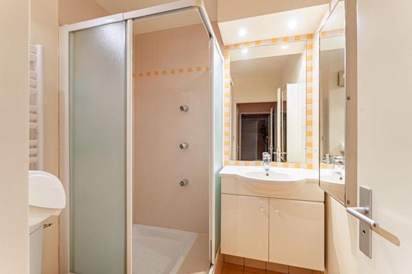 Appartement Suresnes 5 pièce(s) 108 m2