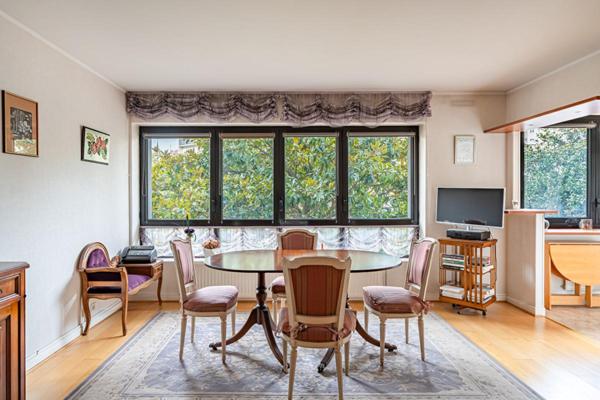 Appartement Suresnes 5 pièce(s) 108 m2