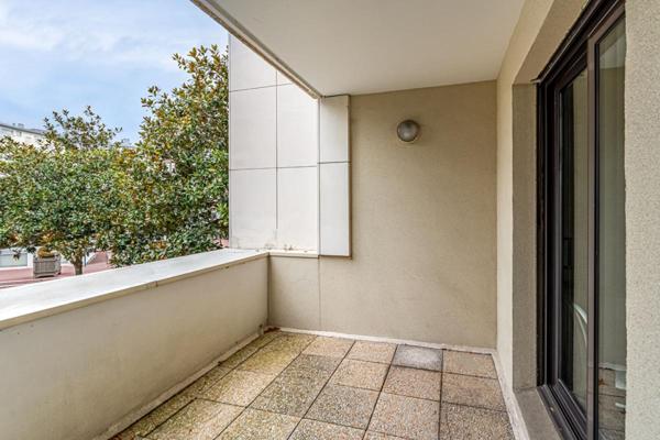 Appartement Suresnes 5 pièce(s) 108 m2