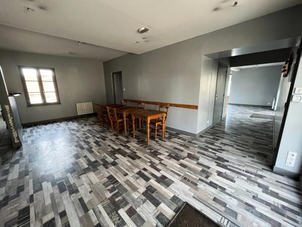 Local commercial à louer à ORMES (71)