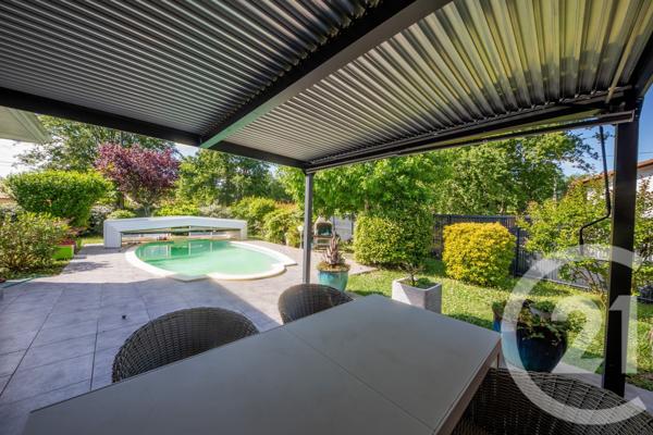 Maison à vendre  6 pièces - 142,17 m2 ST AUBIN DE MEDOC - 33