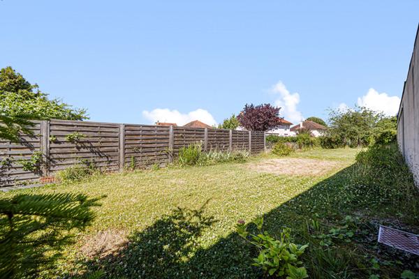 EXCLUSIVITÉ NESTENN ! CHARMANTE MAISON FAMILIALE AVEC LOGEMENT INDÉPENDANT À CHÂTENOY-LE-ROYAL