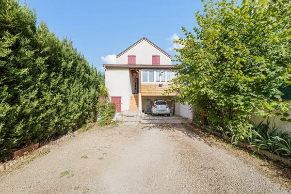 EXCLUSIVITÉ NESTENN ! CHARMANTE MAISON FAMILIALE AVEC LOGEMENT INDÉPENDANT À CHÂTENOY-LE-ROYAL