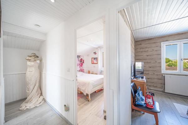 EXCLUSIVITÉ NESTENN ! CHARMANTE MAISON FAMILIALE AVEC LOGEMENT INDÉPENDANT À CHÂTENOY-LE-ROYAL