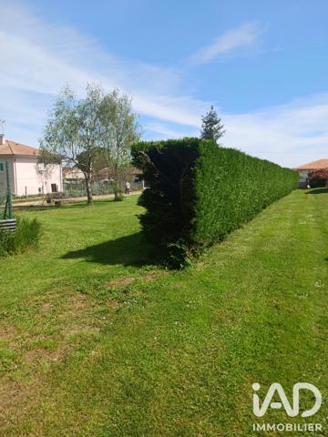 Terrain à vendre 1 213 m² Gençay