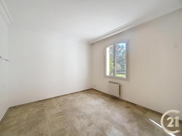 Maison à vendre  6 pièces - 119,78 m2 ARLES - 13