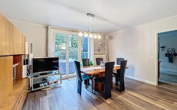 Maison à vendre    6 pièces • 155,86 m2 Ozoir-la-Ferrière