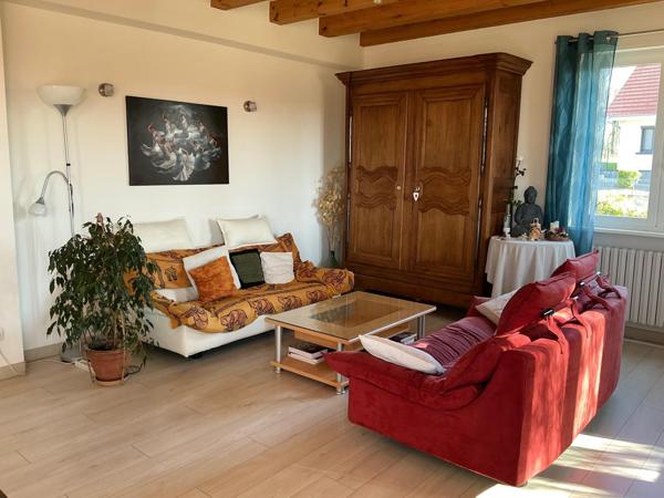 Maison 170 m²,7 pièces ,4 chambres 20 ares de terrain