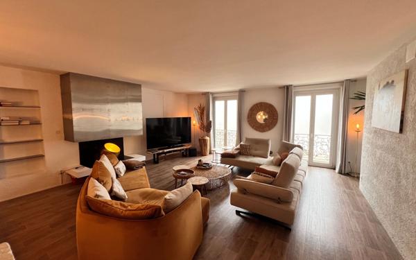 Appartement à vendre    5 pièces • 193 m2 Mont-de-Marsan