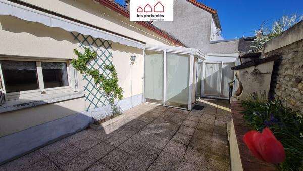 Boiscommun, maison 108 m² (86m² hab), 2 ch, bureau, véranda, terrasse