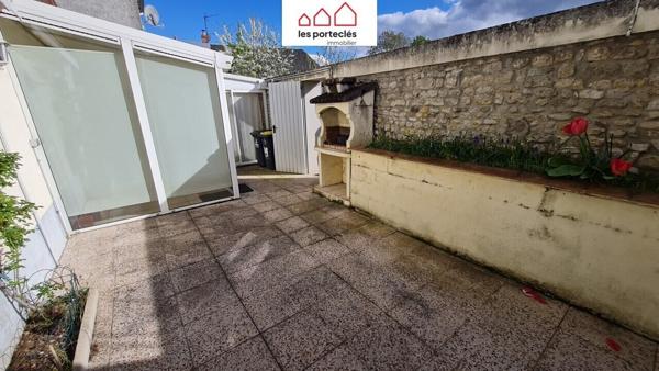 Boiscommun, maison 108 m² (86m² hab), 2 ch, bureau, véranda, terrasse
