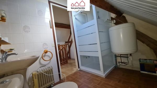 Boiscommun, maison 108 m² (86m² hab), 2 ch, bureau, véranda, terrasse