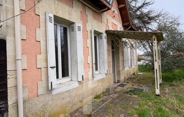 Maison à rénover   78 m2 sur une parcelle de 700 m2